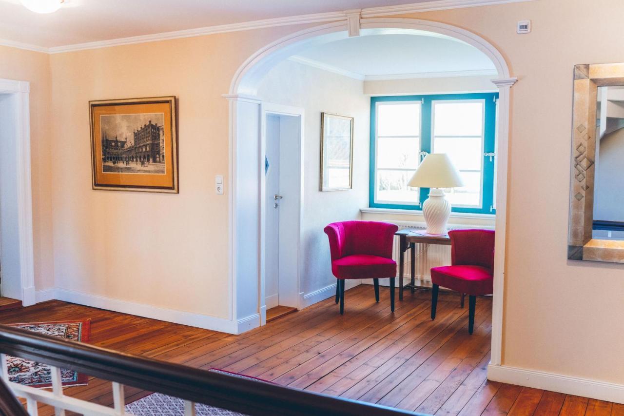 Hotel Gutshaus Neu Farpen Neuburg  Esterno foto